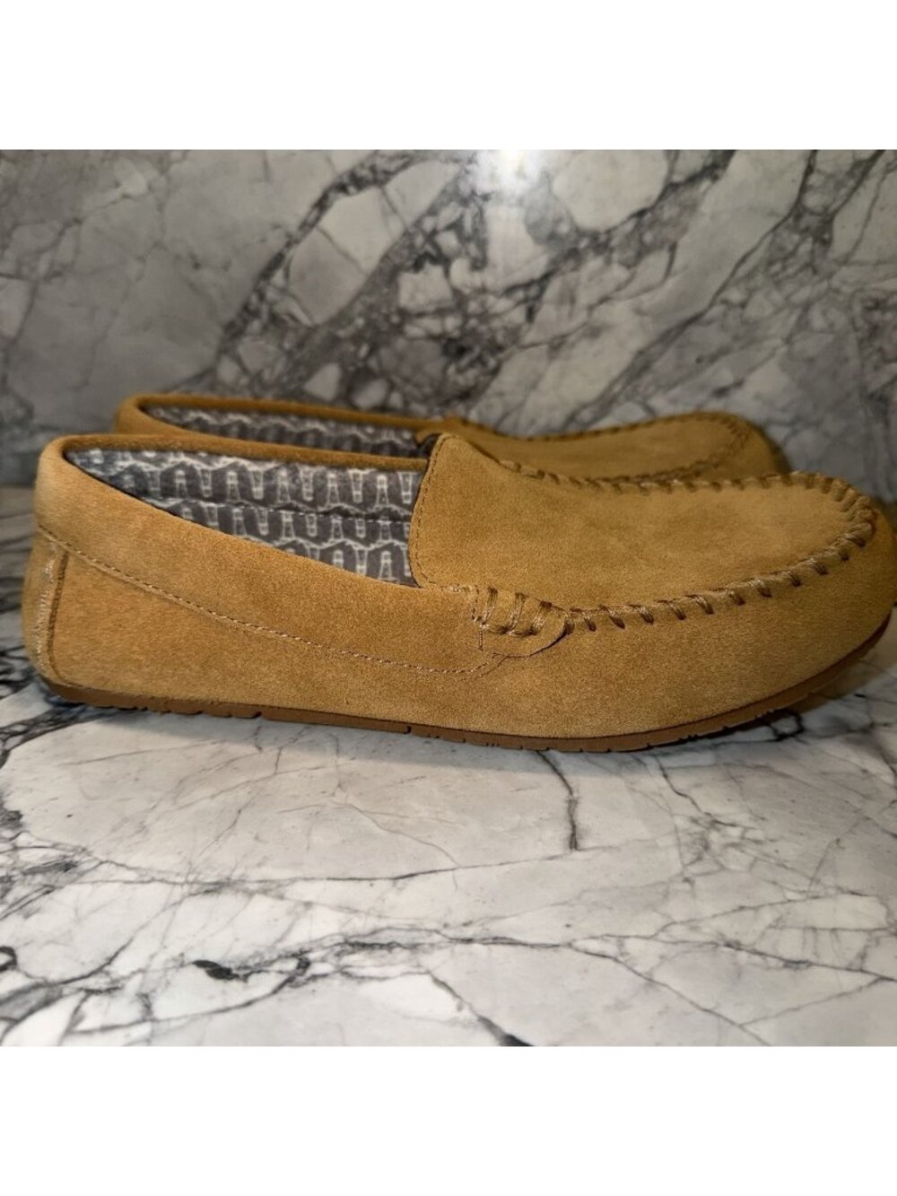 Lands End Womens Size 7 Suede Leather Fabric Lined Moccasin Slippers English Tan